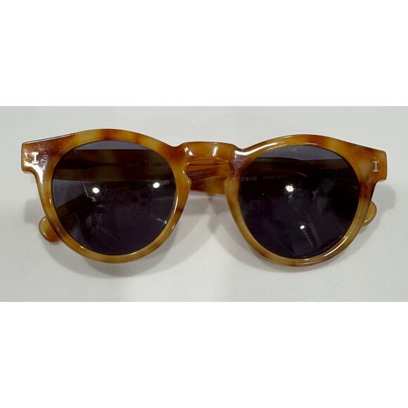 ILLESTEVA Leonard Sunglasses Minimalist Quiet Luxury Designer Sunnies - Picture 3 of 5